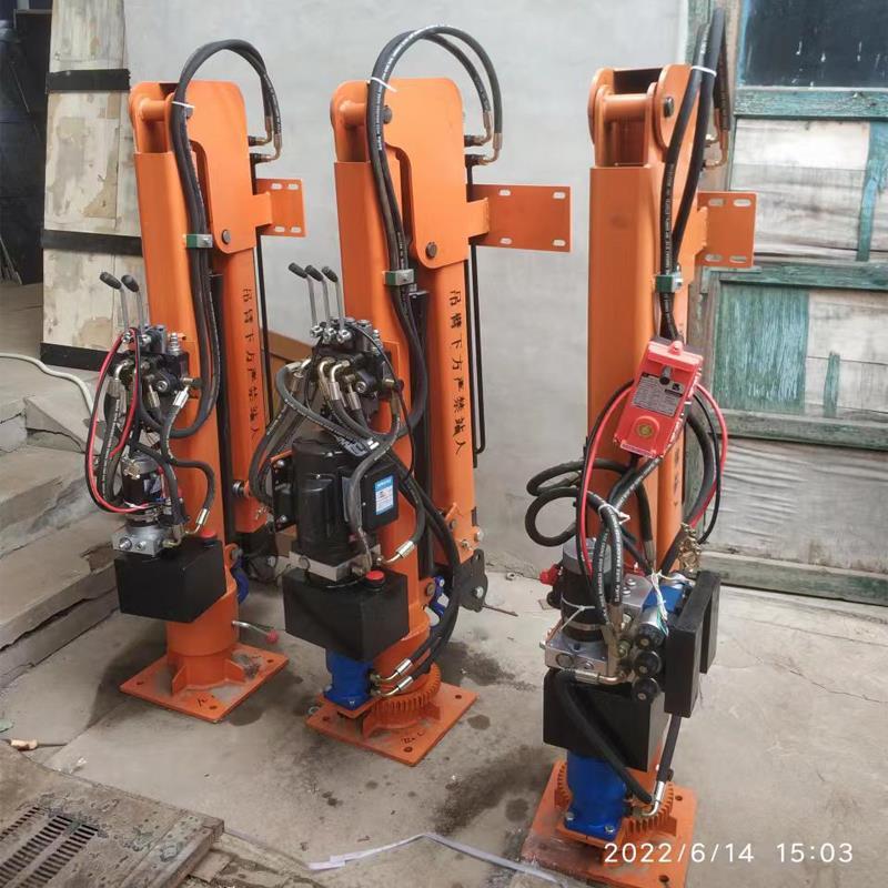 长子县重汽蓝牌随车吊 3.2吨 国六动力强 液压驱动 农用自卸起重机